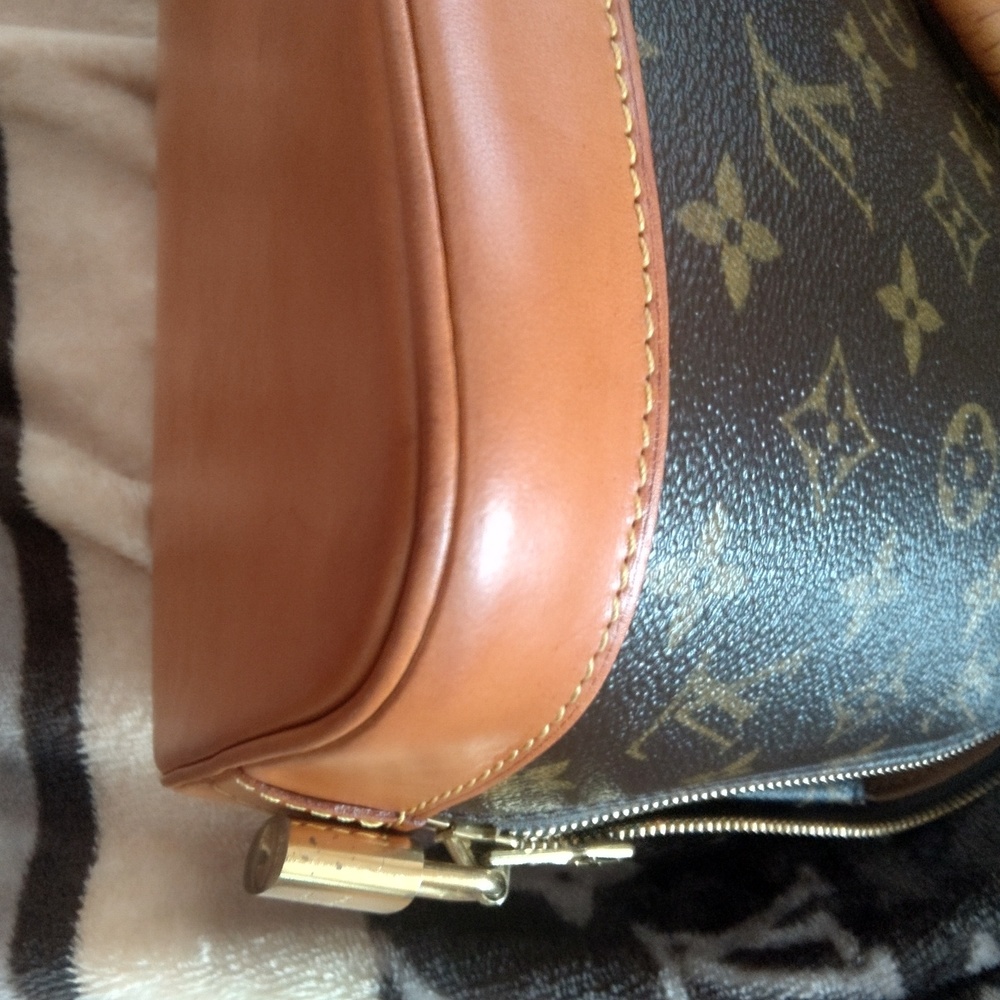 TAKING OFFERS! Louis Vuitton vintage Alma tote😍 Immaculent condition!! As SHOWN - Picture 8 of 12